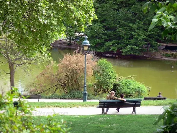 Au Parc Montsouris Homestay *